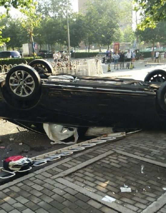 吉林籍女主播北京无证驾驶致两死三伤 网友层