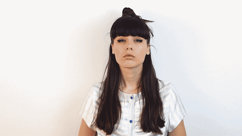 当她 #失眠# 的时候. 越睡越精神……这张似乎有点吓人啊!