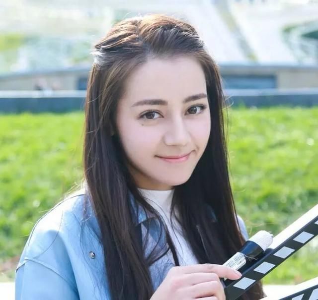 怎么拥有大眼睛张予曦 t01fb9ae695a6cdc0e1.jpg