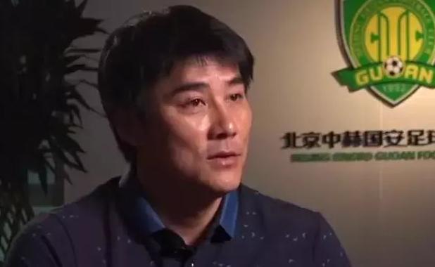 中超引进归化球员有实质进展! 前阿森纳球员或