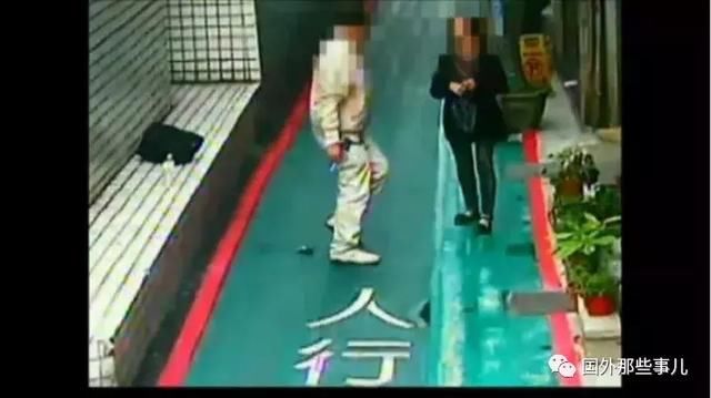 美国男子在中国多次骚扰女性 连女警也不放过