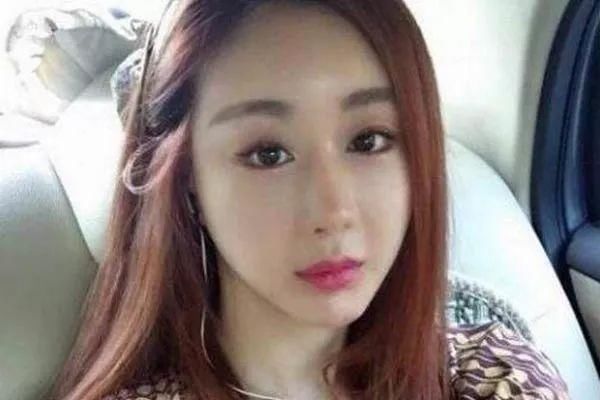 韩女星嫁小18岁内地网红富二代,怀孕后宝宝疑