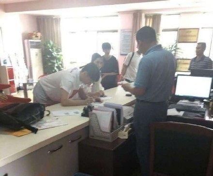 结婚证明怎么开