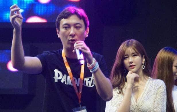 第一家共享充电宝公司