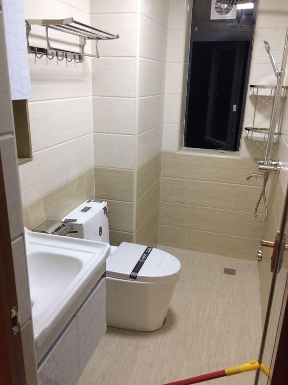 五六线城市房价均价1.5万,普通装修放了一年净