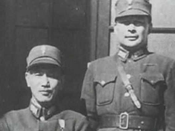 面对来势汹汹地闪击延安,毛主席竟用一封电报