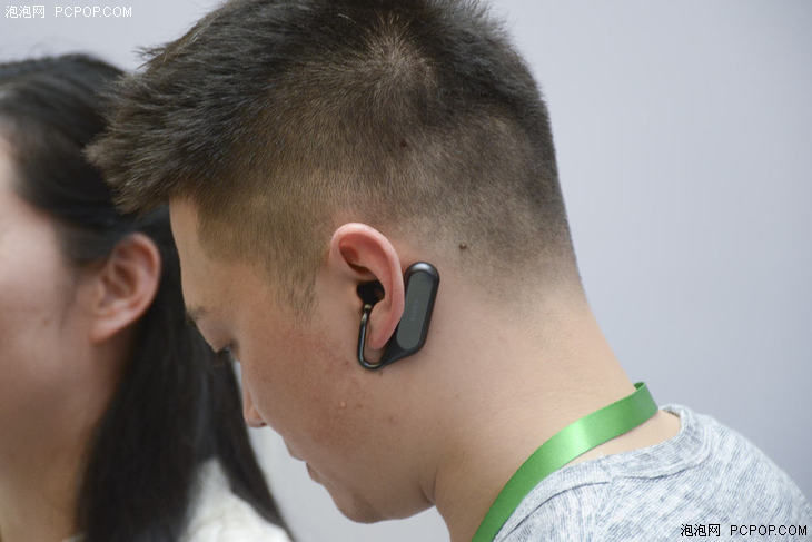 黑科技融入商务范 索尼Xperia Ear Duo耳机体