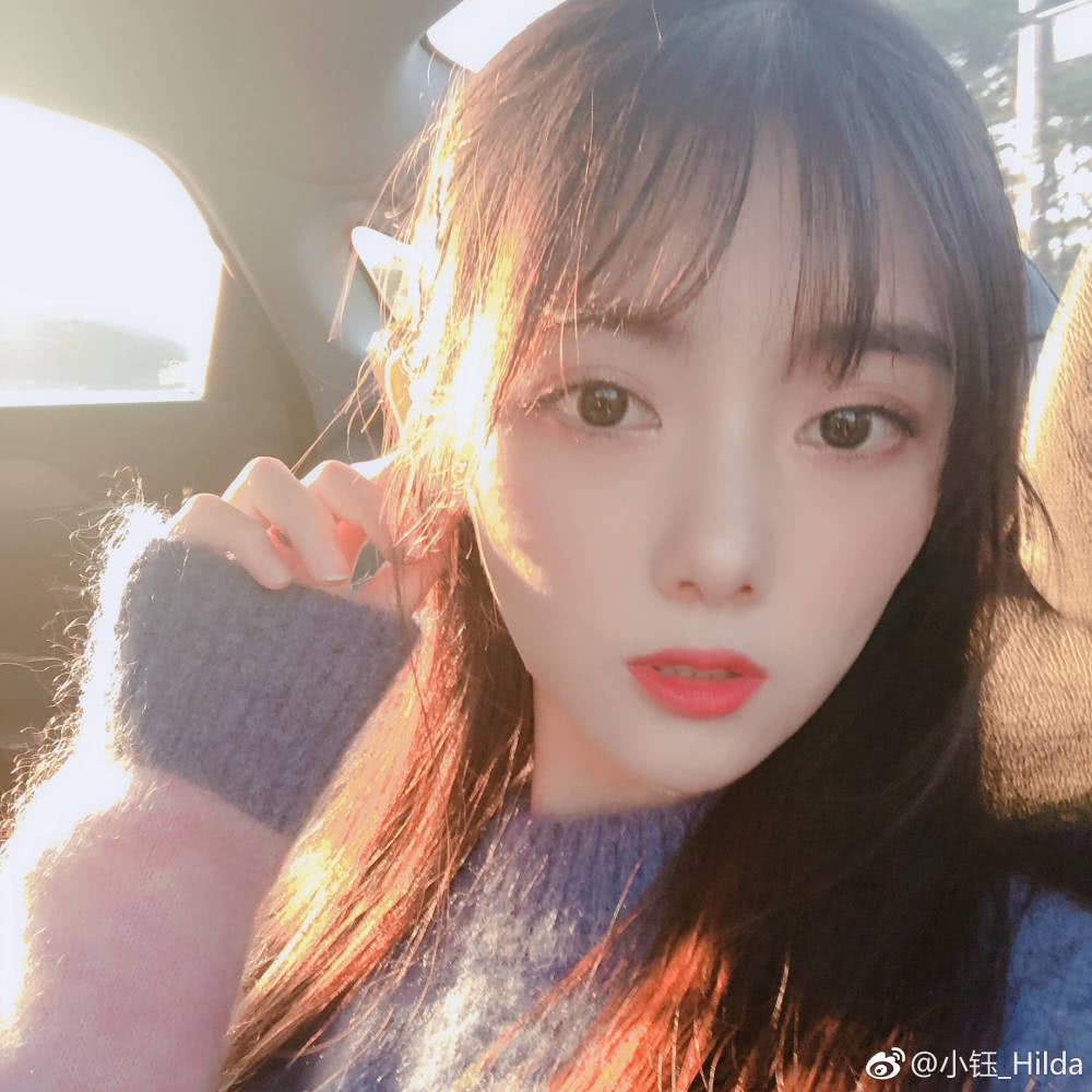 祝福rookie和小钰的恋情.