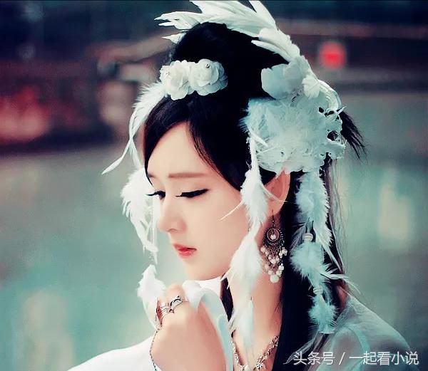 乔奉天的脸色适才好转几分,却仍旧是怒火难消,"那君无邪也当真是不给