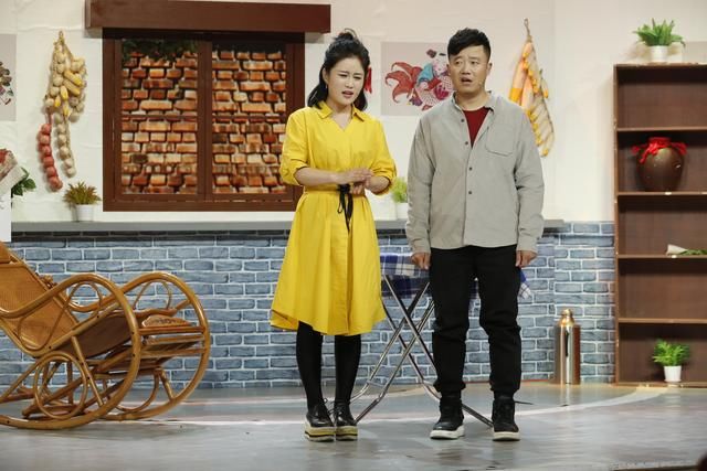 懒汉理论爆笑开场,《我爱满堂彩》笑点与痛点齐飞