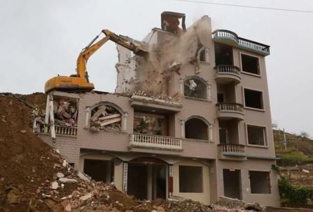 不拆穷的叮当响,拆迁立马暴发户,年薪几十万,不如拆迁户.