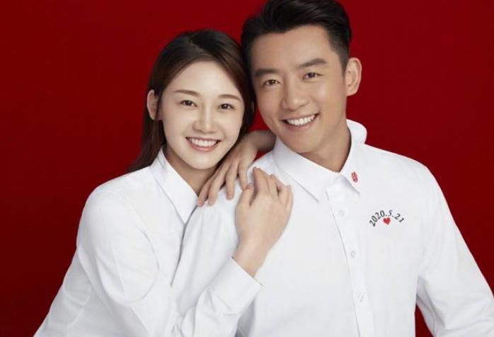 郑恺再次高调撒糖,深情表白苗苗:我欠你一场婚礼和钻戒,谢谢你嫁给我