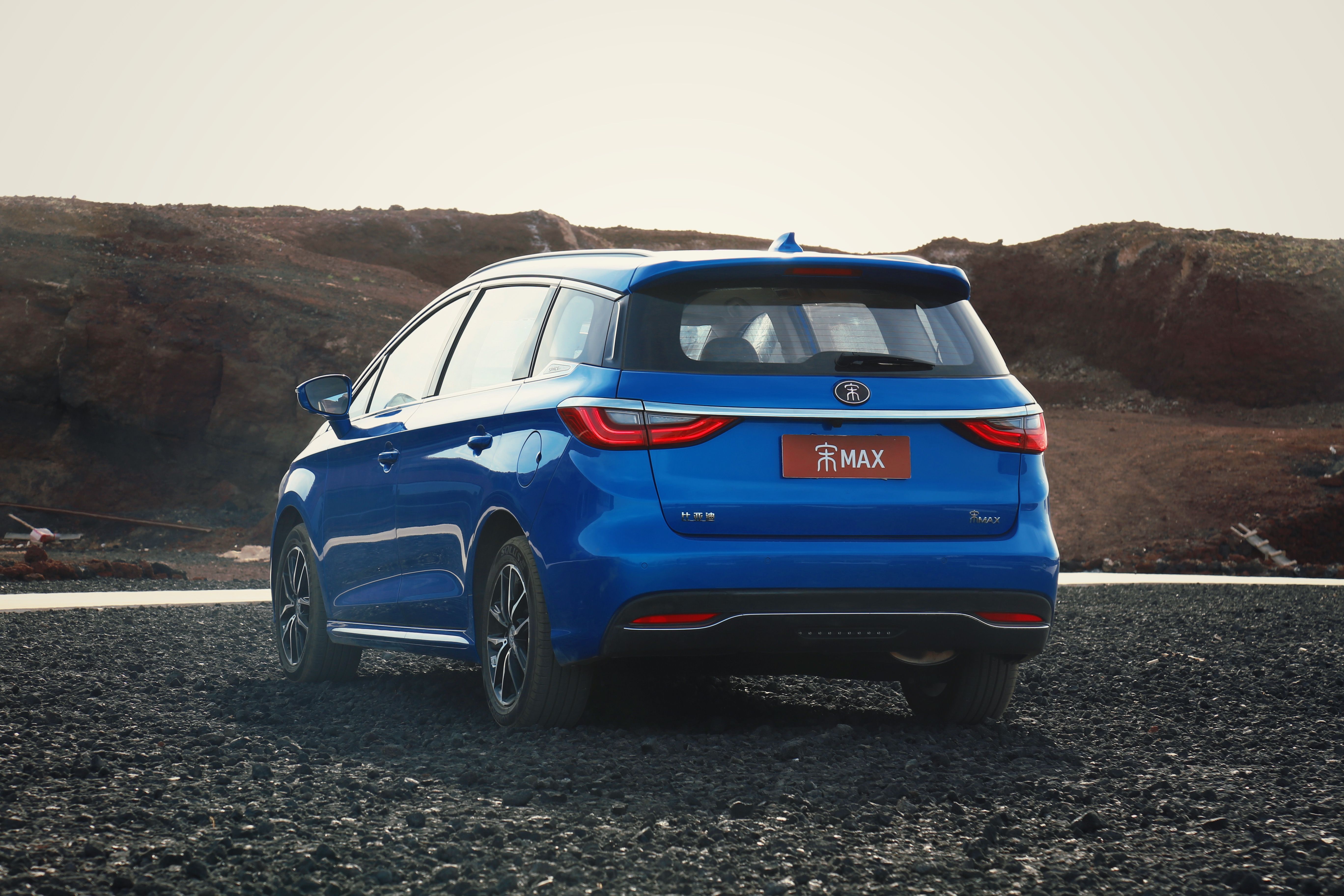 摄影师眼中的比亚迪宋max最美国产七座mpv