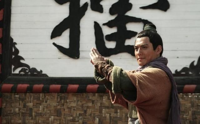 明明打擂成功,为何燕青不娶庞秋霞?李逵为此空欢喜一场